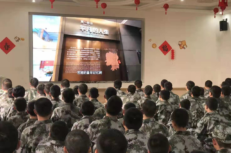开展学雷锋相关主题活动